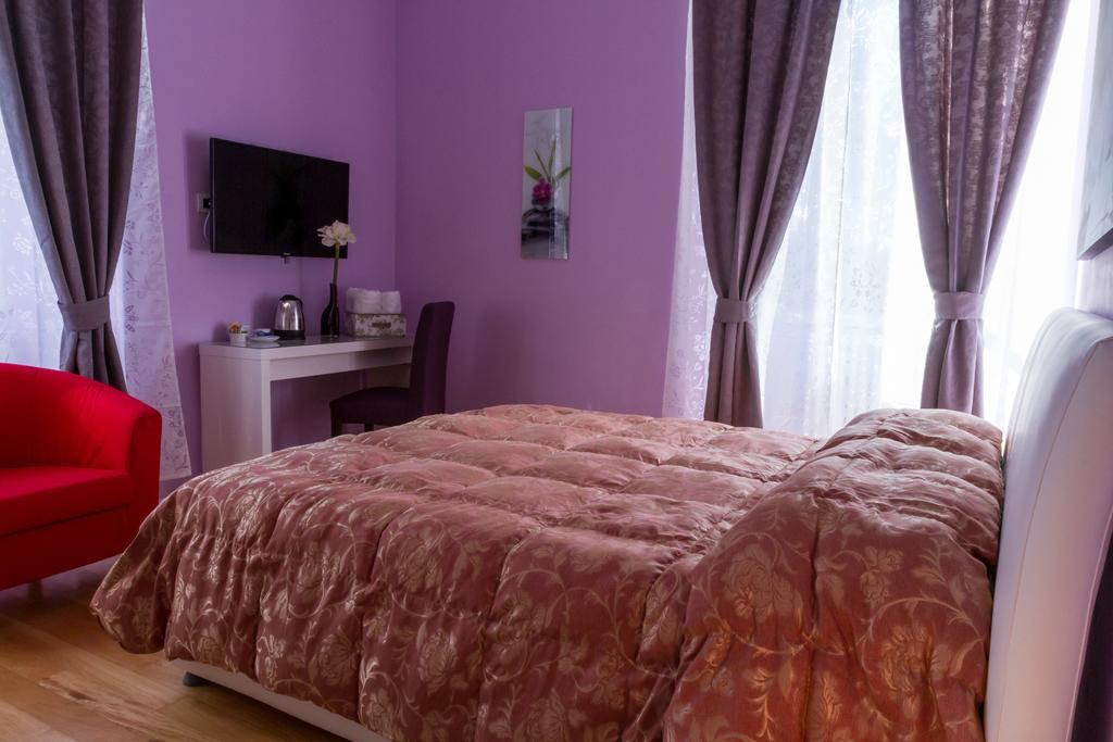 Bevilacqua Bed Santa Croce Bed and breakfast *
